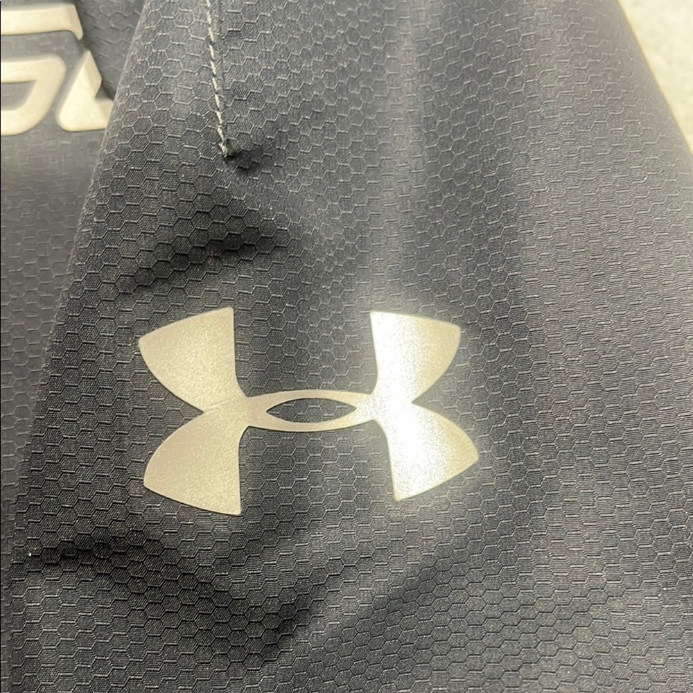 Under Armour Jacket - Picture 3 of 9